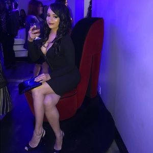 Meet your Posher, Amy